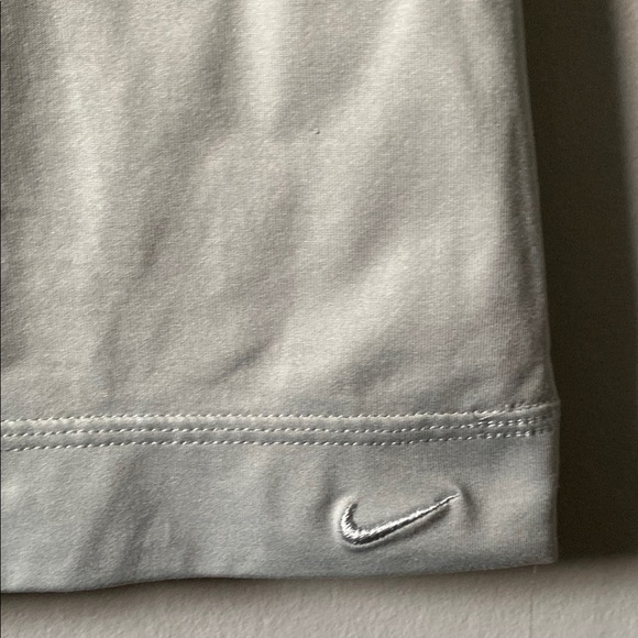 NIKE Golf Light Blue Boatneck Sleeveless Top - Picture 3 of 7